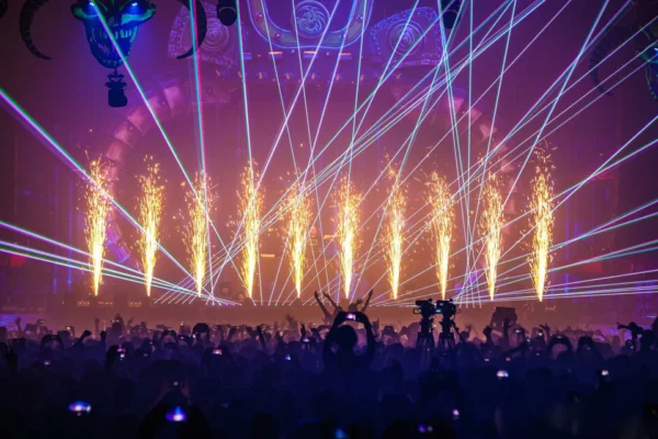 Machine à étincelles froides IPX5